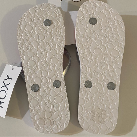 sandals size 7 flip flops new summer colorful beach ombré women’s roxy shoes - Picture 3 of 7